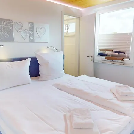 Strandpark Lensterstrand Beachlove 28 بيت للعطل